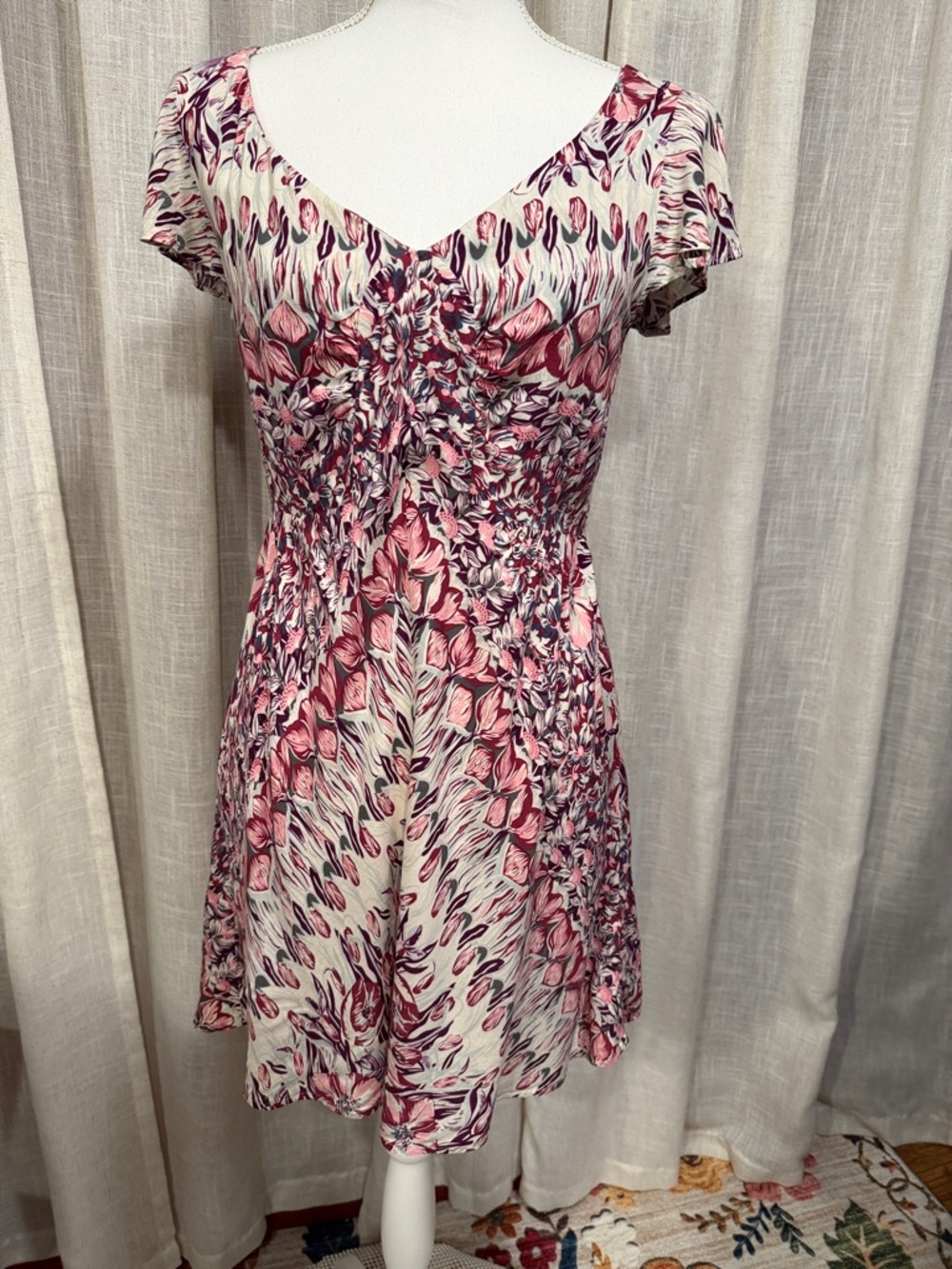 Floral Pink & White V-Neck Short Sleeve Dress